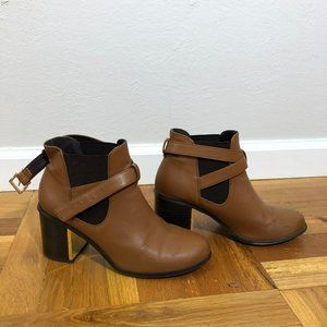 Women S 7.5 Chelsea Boot Forever 21